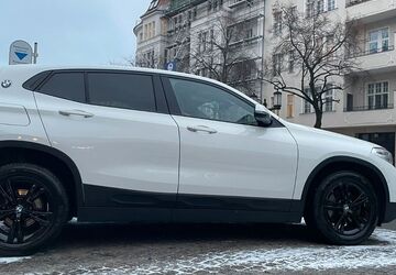 BMW iX2 31.300 km 21.000 &euro; Berlin 14057