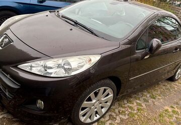 Peugeot 207 79.000 km 6.400 &euro; Potsdam 14480