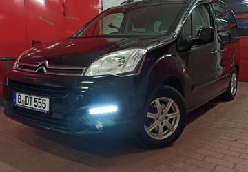 Citroen Berlingo 95.300 km 11.900 &euro; Berlin 10319
