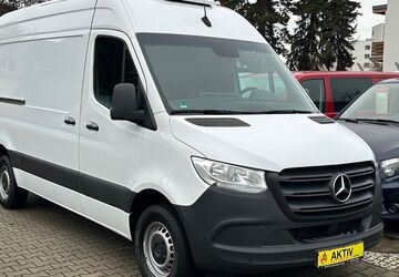 Mercedes-Benz Sprinter 217.748 km 32.750 &euro; Berlin-Rudow 12357