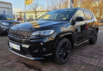 Jeep Compass 9.165 km 27.999 &euro; Berlin 13599