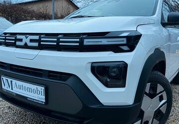 Dacia Spring 7.739 km 13.890 &euro; Großbeeren 14979