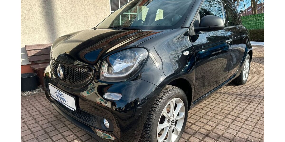 Smart ForFour 50.540 km 12.880 &euro; Berlin 13059
