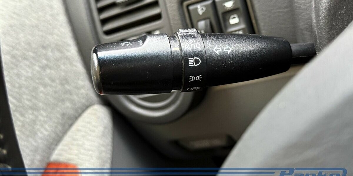 Kia Carnival 2.9 CRDi EX Aut.*6Sitz*Export*Pano*SHZ* 208.364 km 3.780 &euro; Berlin 13187