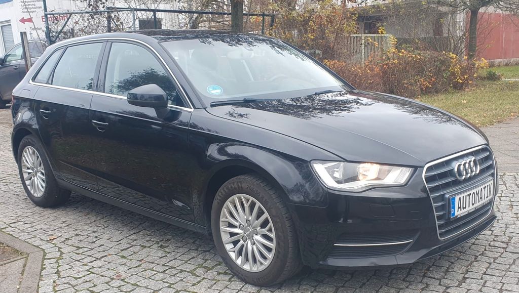 Audi A3 215.900 km 9.990 &euro; Berlin 12681