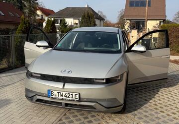 Hyundai IONIQ 5 8.250 km 27.965 &euro; Berlin 10407