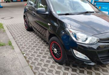 Hyundai i20 52.518 km 6.200 &euro; Berlin 13187