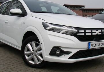 Dacia Sandero 16.230 km 15.980 &euro; Falkensee 14612