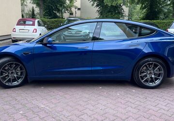 Tesla Model 3 45.000 km 30.000 &euro; Berlin 14052