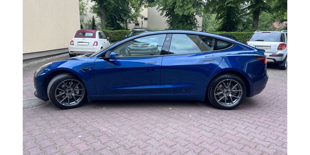 Tesla Model 3 45.000 km 30.000 &euro; Berlin 14052