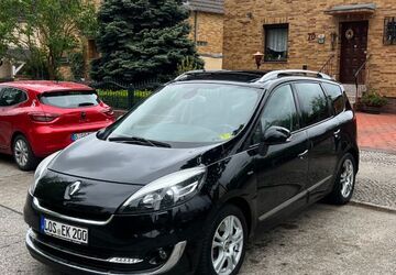 Renault Scenic 255.129 km 4.299 &euro; Berlin 12107
