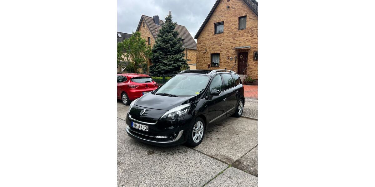 Renault Scenic 255.129 km 4.299 &euro; Berlin 12107