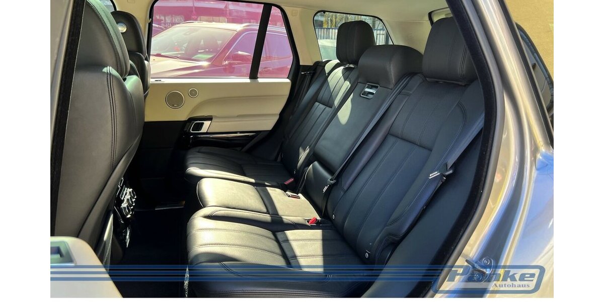 Land Rover Range Rover Vogue 4.4*Pano*LuftF*AHK*SoftC*ACC* 191.145 km 28.990 &euro; Berlin 13187