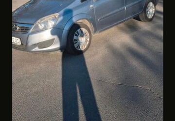Opel Zafira 168.000 km 4.900 &euro; Berlin 12047