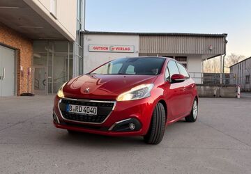 Peugeot 208 29.000 km 9.900 &euro; Berlin 13405