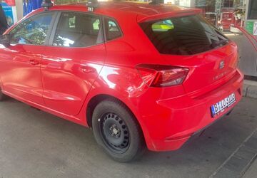 Seat Ibiza 69.900 km 8.900 &euro; Berlin 10437