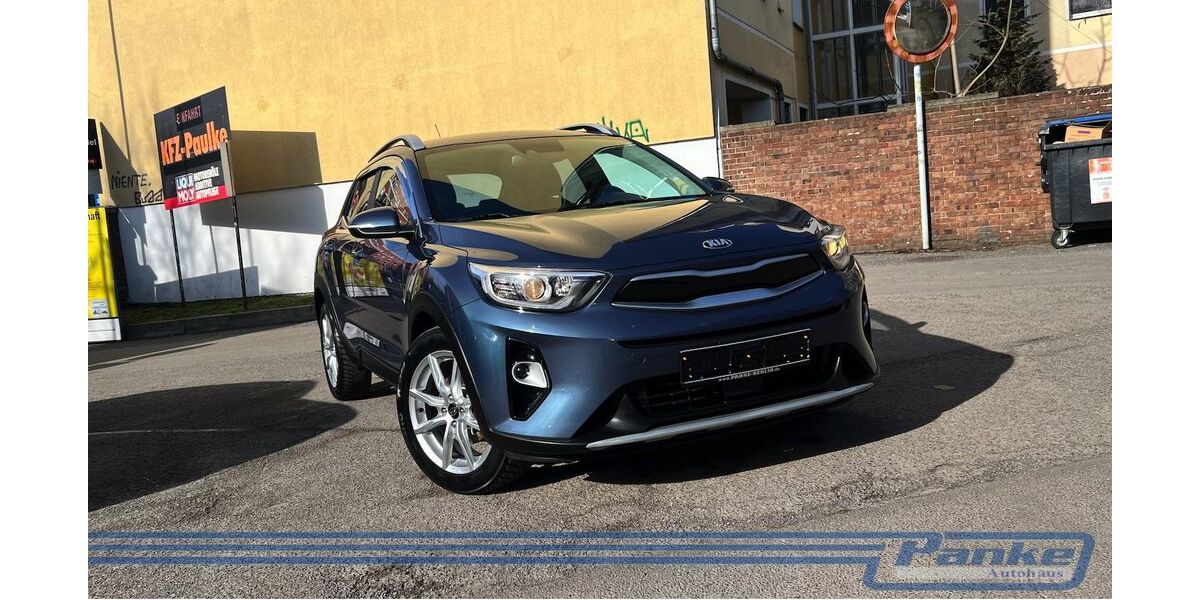 Kia Stonic 75.000 km 12.990 &euro; Berlin - Pankow 13187