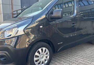 Renault Trafic 146.281 km 14.980 &euro; Berlin 13353