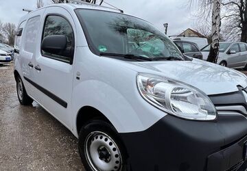 Renault Kangoo 82.600 km 9.900 &euro; Berlin 13089