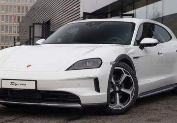 Porsche Taycan 3.900 km 89.900 &euro; Berlin 12487