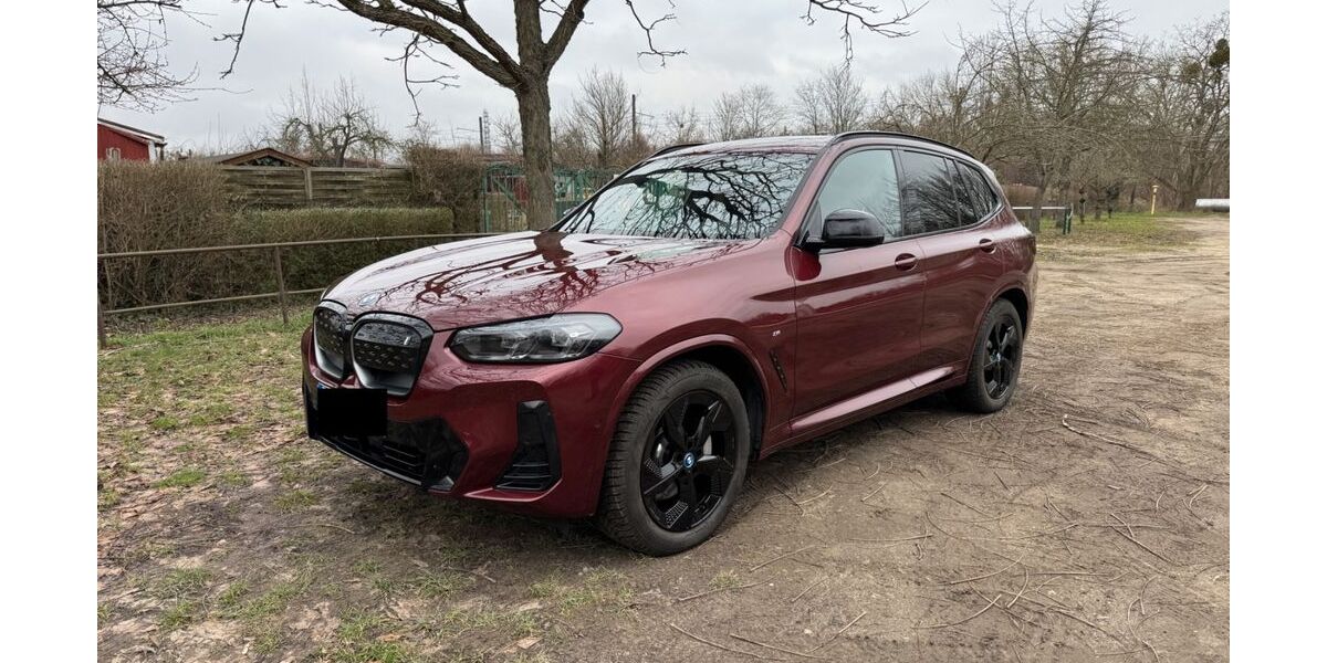 BMW iX3 37.500 km 40.500 &euro; Potsdam 14482