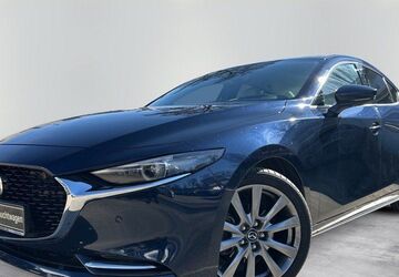 Mazda 3 26.596 km 25.990 &euro; Berlin 13599