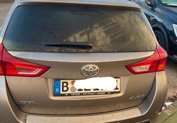Toyota Auris Touring Sports 165.000 km 10.000 &euro; Berlin 12557