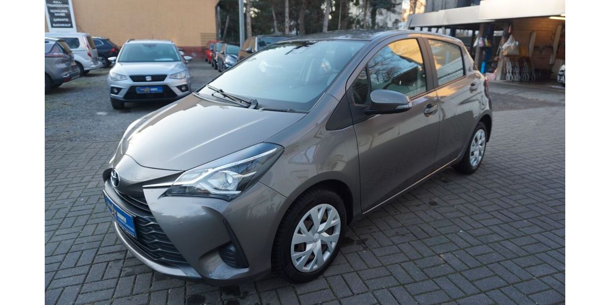 Toyota Yaris 79.999 km 12.990 &euro; Berlin 13407