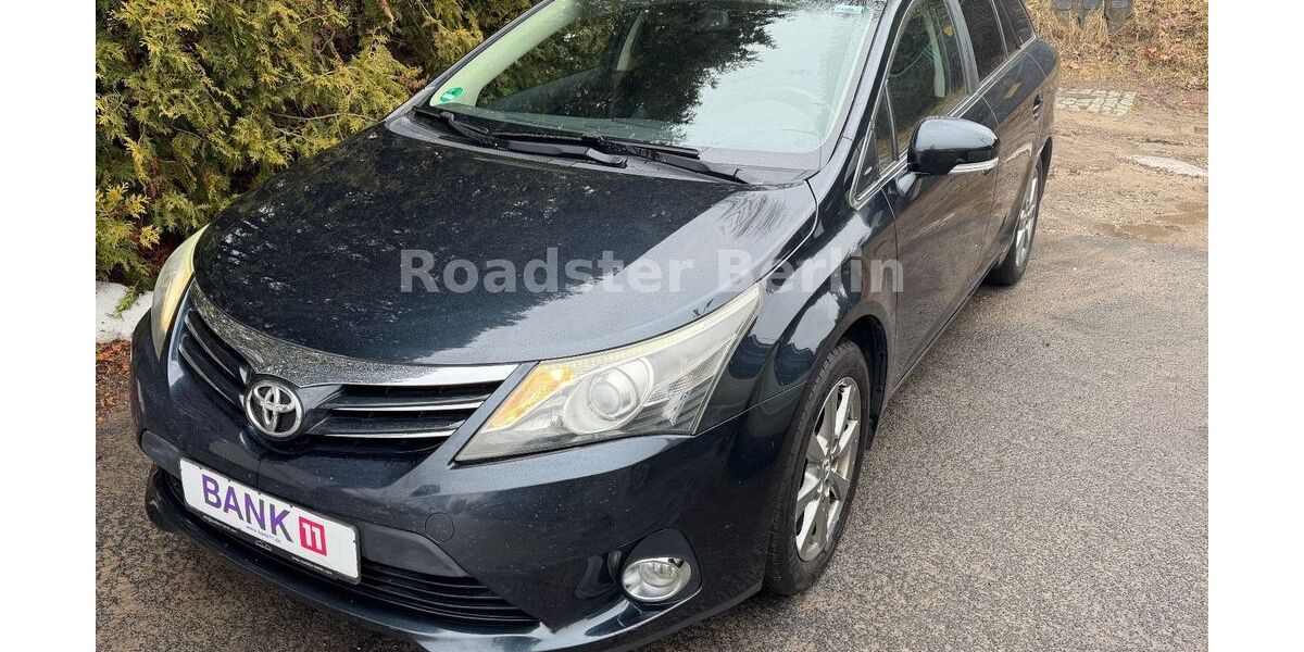 Toyota Avensis 219.390 km 6.600 &euro; Berlin 12683