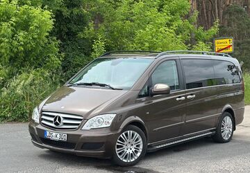 Mercedes-Benz Viano 289.000 km 15.500 &euro; Berlin 10711