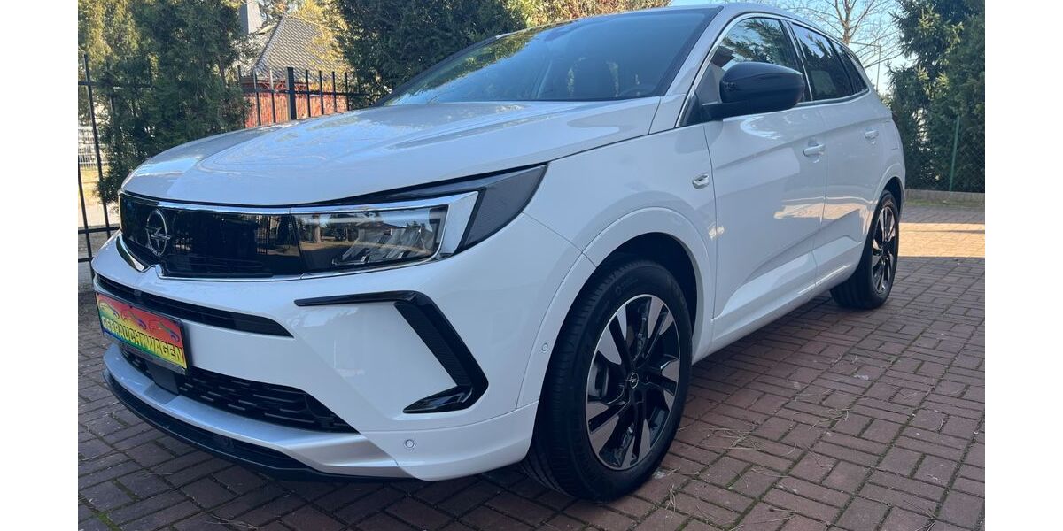 Opel Grandland (X) 15.800 km 24.500 &euro; Falkensee/Spandau 14612