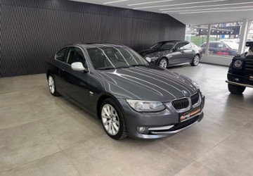 BMW 330 232.973 km 9.950 &euro; Berlin 12357