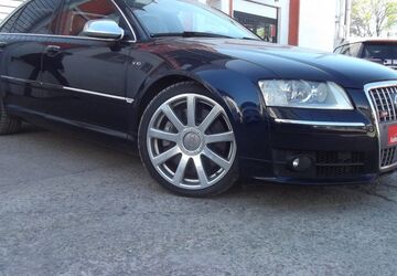 Audi S8 190.000 km 9.499 &euro; Berlin 12277