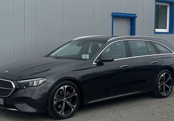 Mercedes-Benz E 220 31.419 km 42.799 &euro; Berlin 13055