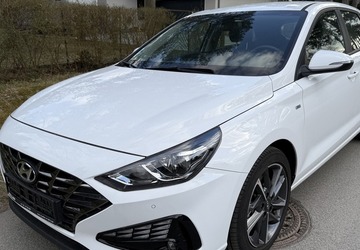 Hyundai i30 1.5 T-GDI Automatik Trend Mild-Hybrid Garant 11.183 km 20.900 &euro; Berlin 10247