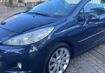 Peugeot 207 125.000 km 5.890 &euro; Berlin - Tempelhof 12107