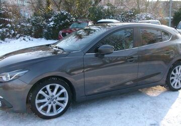 Mazda 3 73.850 km 15.890 &euro; Berlin 13407