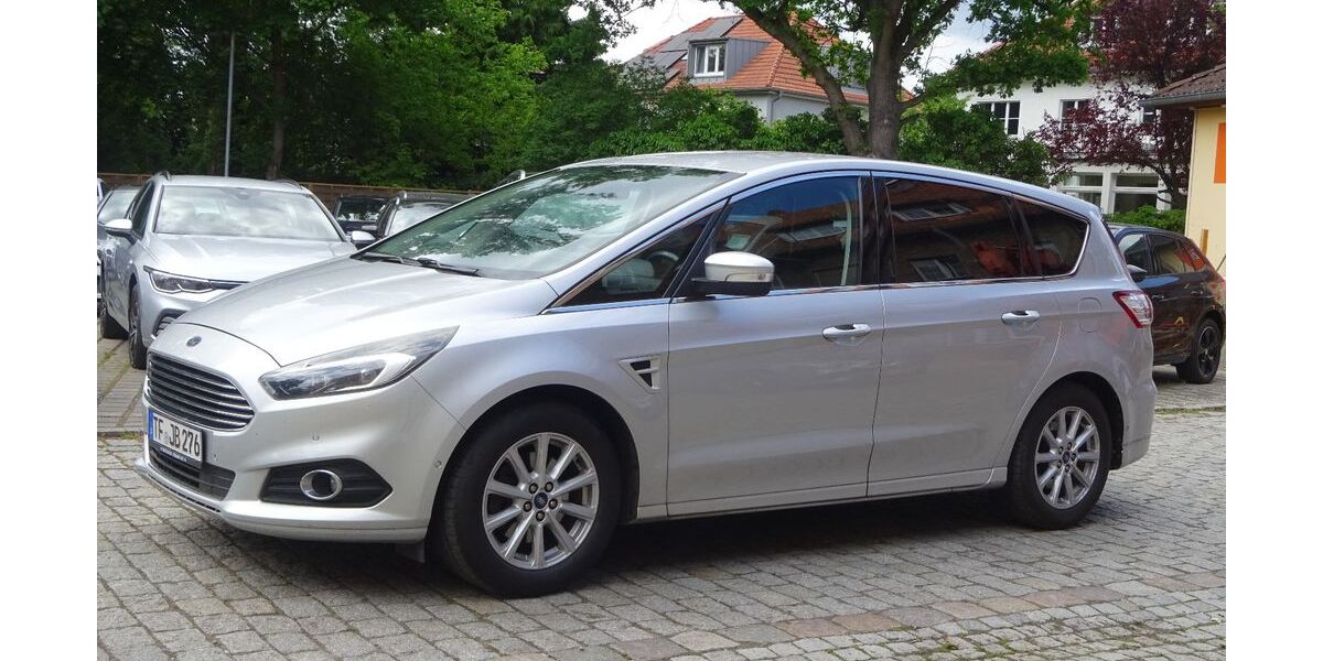 Ford S-Max 191.000 km 8.900 &euro; Berlin-Zehlendorf 14169