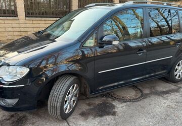 VW Touran 184.346 km 5.600 &euro; Berlin 14165