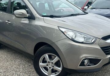 Hyundai ix35 76.746 km 9.490 &euro; Berlin 13089