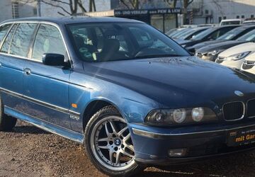 BMW 528 188.000 km 3.990 &euro; Berlin 13127