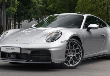 Porsche 992 8.974 km 146.930 &euro; Berlin 10587