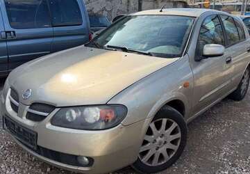 Nissan Almera 263.000 km 1.950 &euro; Berlin 10245