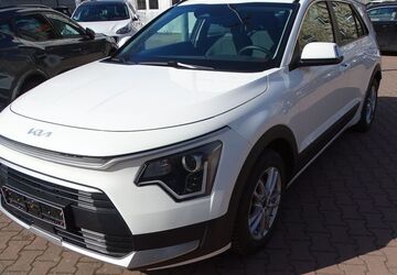 Kia Niro 38.133 km 24.900 &euro; Berlin 12359