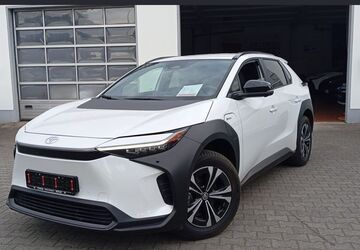 Toyota bZ4X 9.000 km 34.590 &euro; Berlin 13403