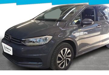 VW Touran 51.726 km 26.930 &euro; Berlin 10587