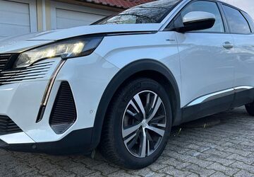 Peugeot 3008 135.000 km 15.300 &euro; Berlin 13403