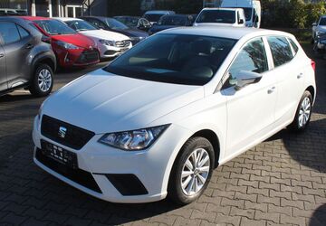 Seat Ibiza 82.300 km 13.900 &euro; Berlin 12057