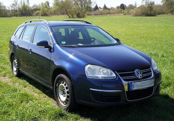 VW Golf 222.153 km 3.300 &euro; Potsdam 14482