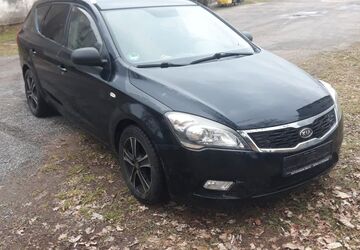 Kia ceed / Ceed 183.000 km 2.900 &euro; Berlin 13127